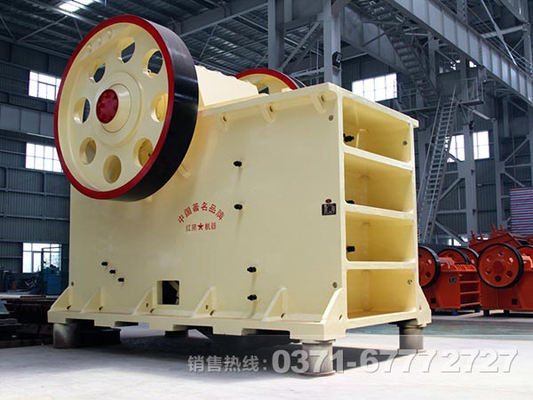 顎式粉碎機(jī)顎板、肘板和邊護(hù)板哪種好？