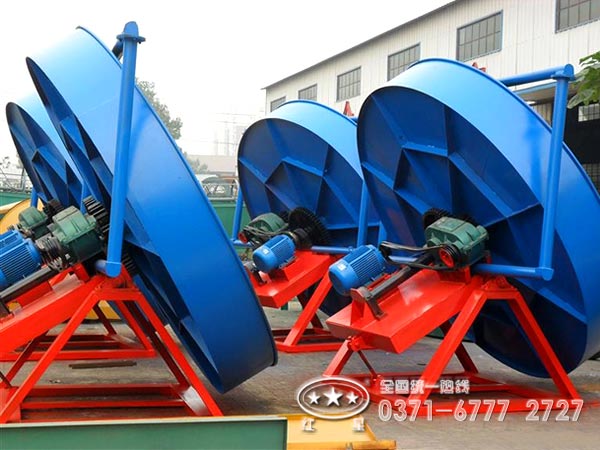 河南圓盤(pán)造粒機(jī)廠家