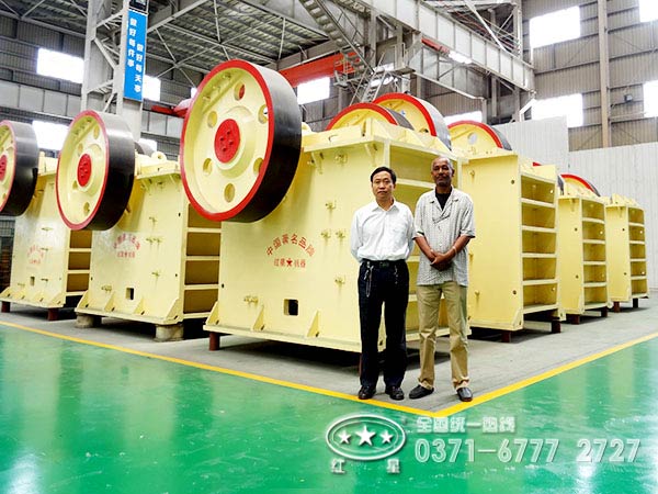 大石頭破碎機(jī)設(shè)備種類(lèi)介紹