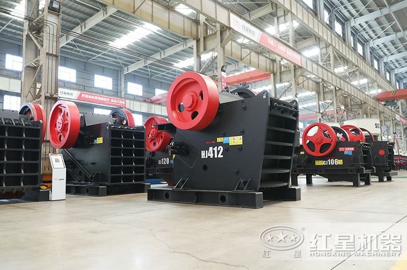 顎式破碎機(jī)圖片