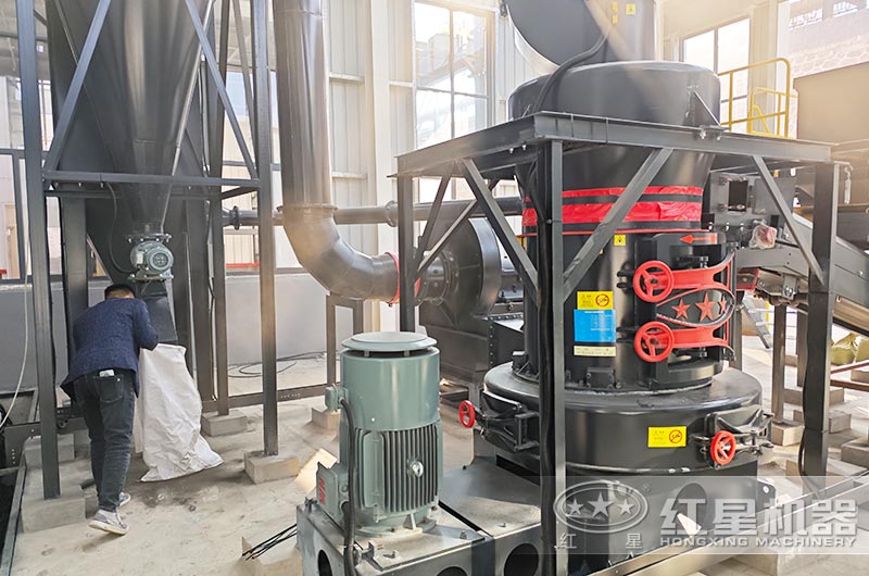 HGM細粉磨機工作現(xiàn)場圖片