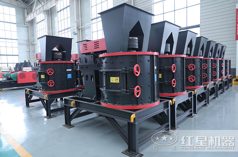 復(fù)合式破碎機圖片