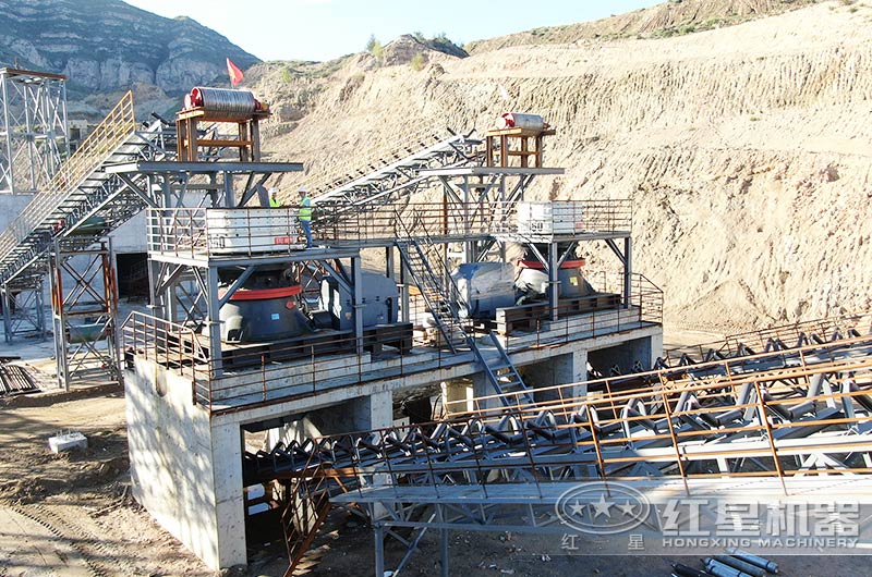 礦石破碎生產線現場圖片