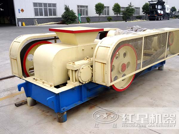 對輥式礦石破碎機(jī)