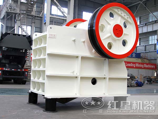 移動(dòng)式破碎機(jī)與傳統(tǒng)破碎機(jī)相比好在哪里？