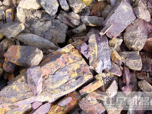 鐵礦石顎式破碎機(jī)哪家好，大概價格多少