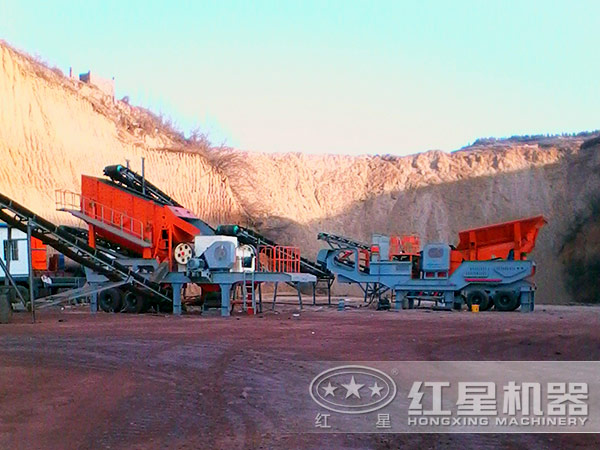 移動碎石機客戶現(xiàn)場