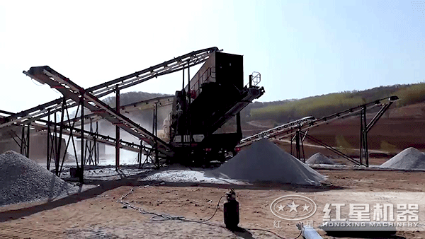 柴油小型流動(dòng)石子破碎機(jī)價(jià)格多少錢(qián)？產(chǎn)量是多少？