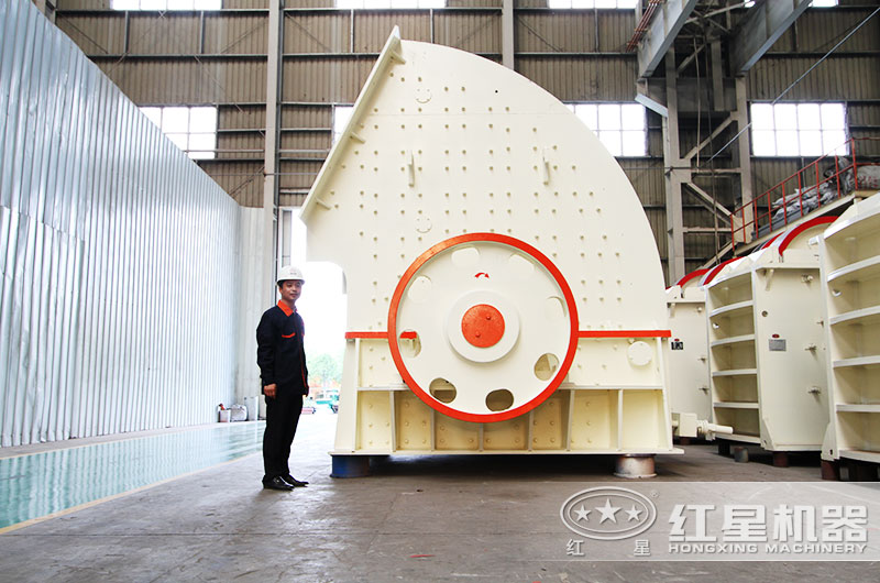 用重錘破碎機(jī)破碎水泥塊合適嗎？報價多少