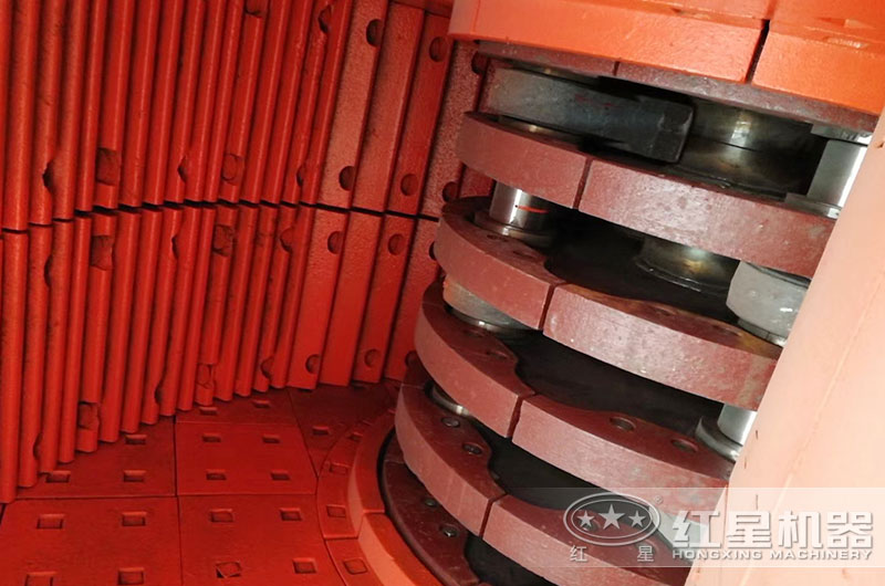 錘式破碎機破碎腔內(nèi)細節(jié)圖