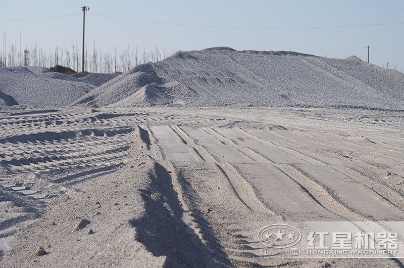 破碎石頭生產(chǎn)石子違法嗎，現(xiàn)在可以著手2022年石頭加工了嗎？