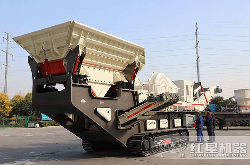 履帶移動制沙機(jī)械