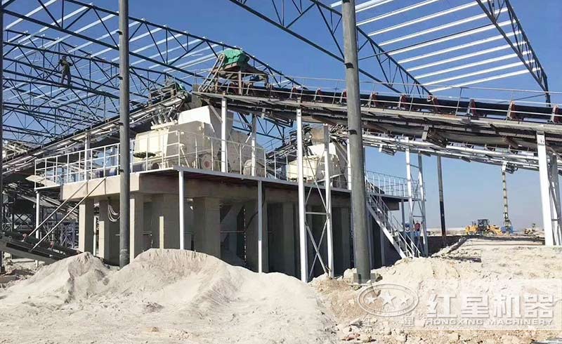 山東濟(jì)南大型時產(chǎn)500噸的碎石生產(chǎn)現(xiàn)場