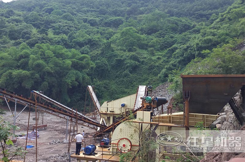 1615型重錘式破碎機(jī)生產(chǎn)能力如何，報價是多少