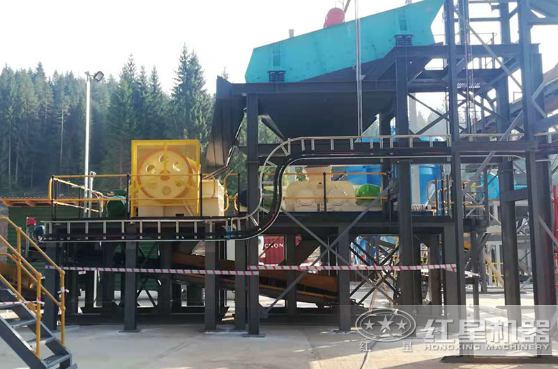 河卵石能用對(duì)輥制砂機(jī)嗎？成品是多少目？選購(gòu)及應(yīng)用要注意哪些？