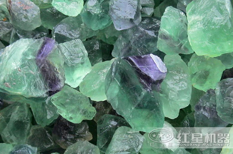 2020年螢石價格走勢如何？螢石原礦到螢石粉的整套生產(chǎn)設(shè)備