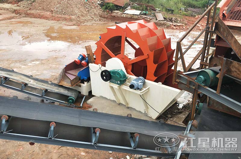 沙包土洗出來的沙好還是河沙好？洗出好沙子的機器有哪些？