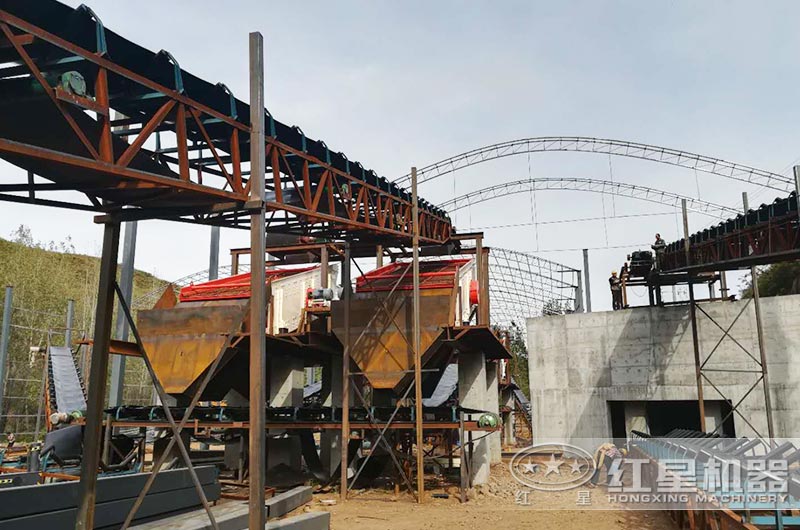 一噸原石出多少噸12、13石子？都需要哪些石子碎石機(jī)設(shè)備？